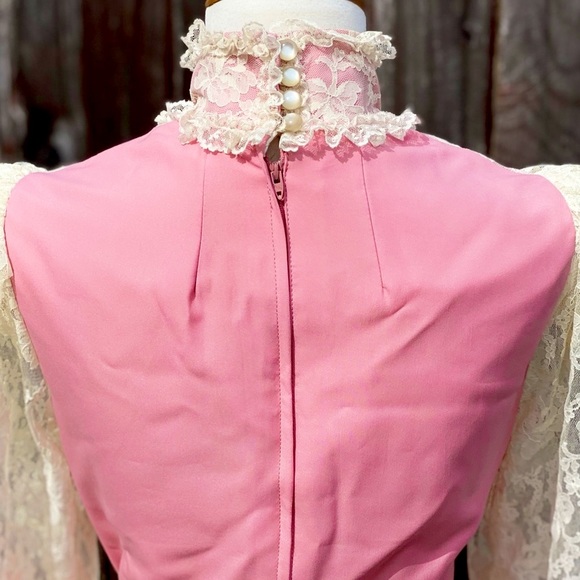 ✨FLASH SALE✨ 1970s Romantic Lace Princess Peach Maxi Dress - Picture 5 of 7